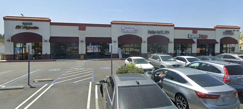 More Photos Of 4909-4957 Paramount, Lakewood Unknown For Lease