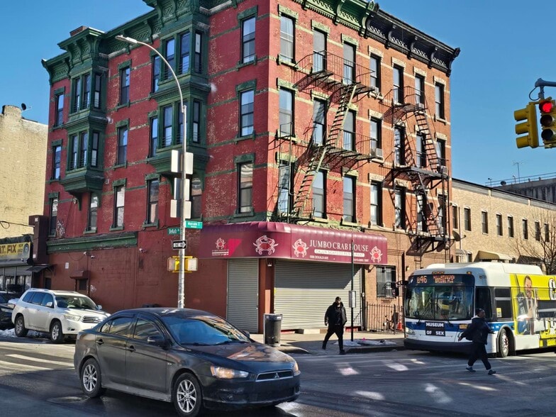 Primary Photo Of 1086 DeKalb Ave, Brooklyn Apartments For Lease