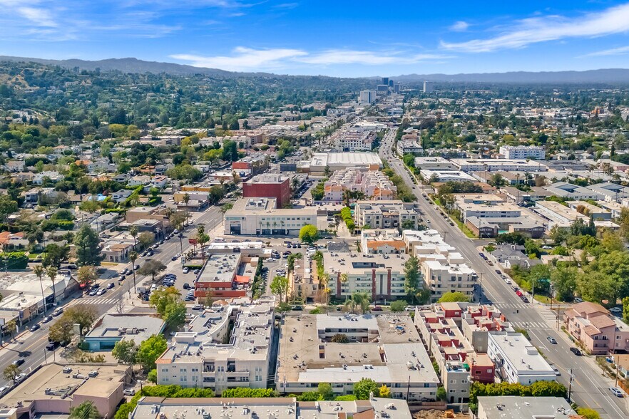 More Photos Of 4325 Stern Ave, Sherman Oaks Apartments For Sale