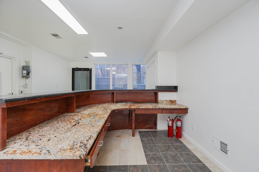 More Photos Of 1330-1332 Rockland Ave, Staten Island Medical For Lease