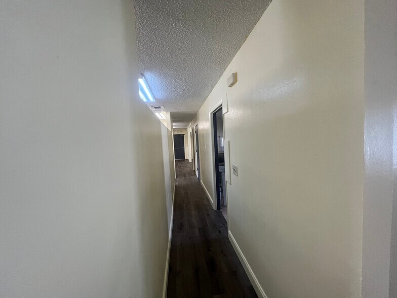 More Photos Of 4527 Carter St, Orlando Daycare Center For Lease