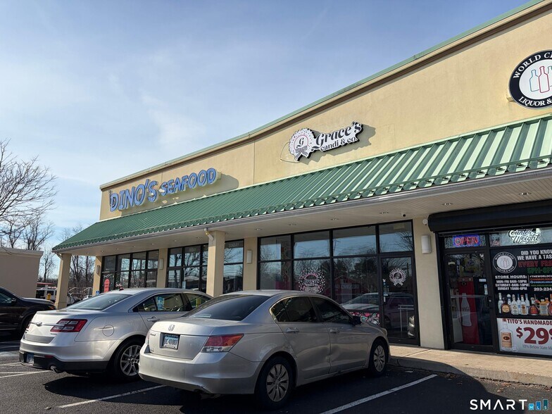More Photos Of 323 Washington Ave, North Haven Freestanding For Lease