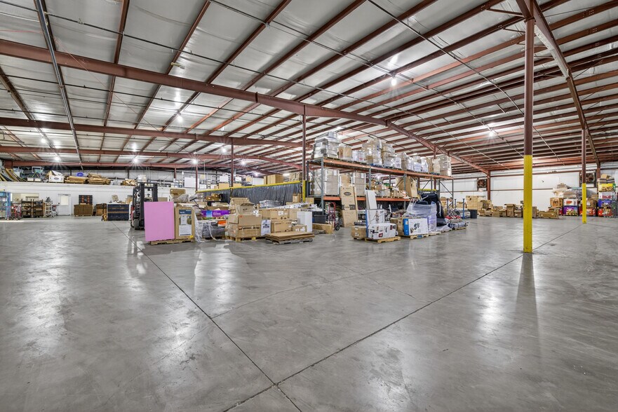 More Photos Of 1250 Warehouse Row W, Fort Payne Industrial For Sale
