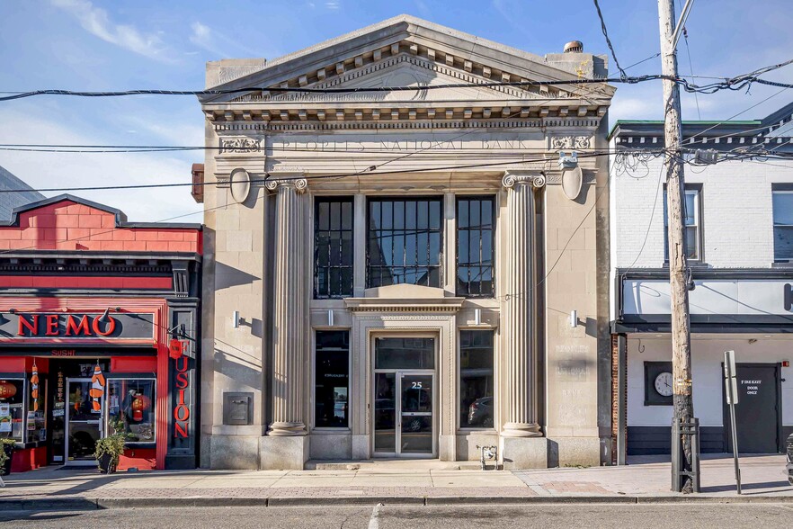 Primary Photo Of 25 W Front St, Keyport Bank For Lease