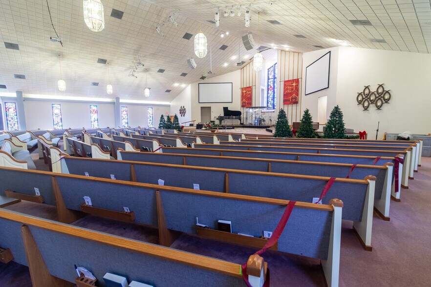 More Photos Of 906 Trimmier Rd, Killeen Religious Facility For Sale
