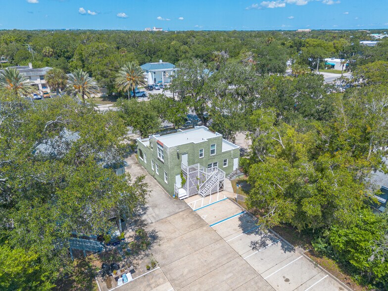 More Photos Of 519 S Ridgewood Ave, Daytona Beach Office For Sale