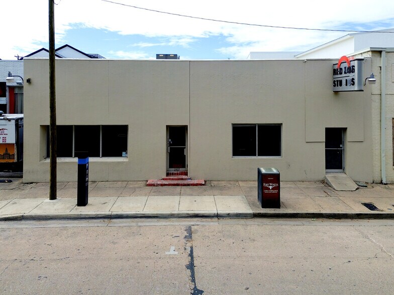Primary Photo Of 2927 Morton St, Fort Worth Storefront For Sale