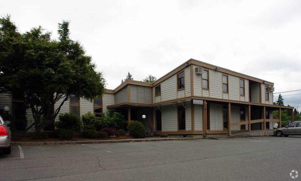 More Photos Of 3330 Kitsap Way, Bremerton Office For Lease