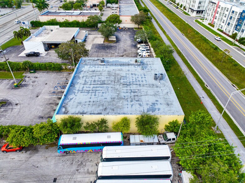 More Photos Of 27330 S Dixie Hwy, Homestead Storefront Retail Office For Sale