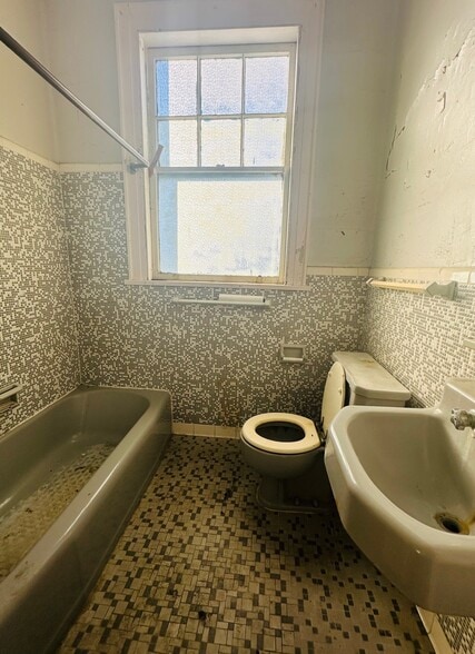 More Photos Of 183 Lake Morton Dr, Lakeland Multifamily For Sale