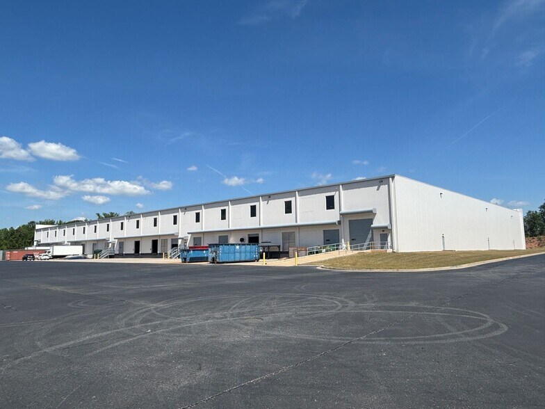 More Photos Of 5475 Aloha Way, Oakwood Warehouse For Lease