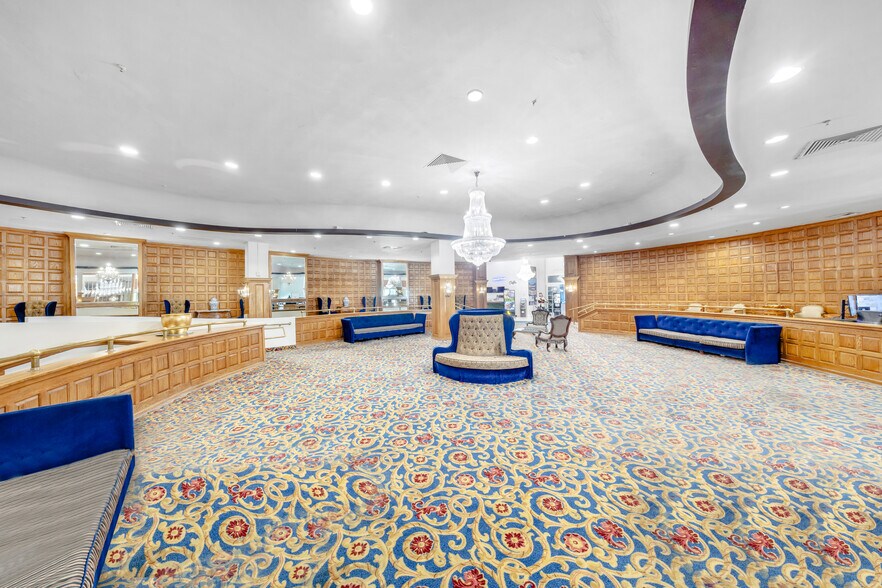 More Photos Of 5445 Collins Ave, Miami Beach Apartments For Sale