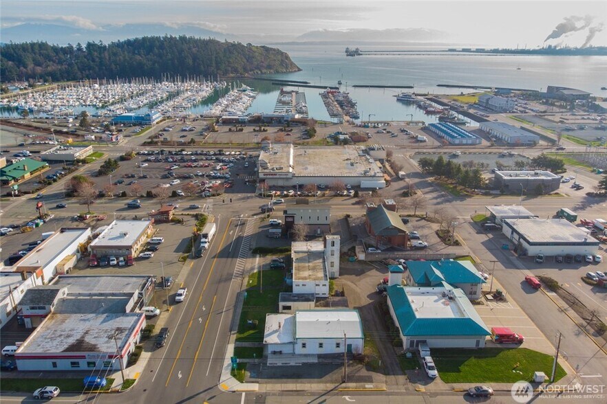 Primary Photo Of 1019 12th St, Anacortes Flex For Lease