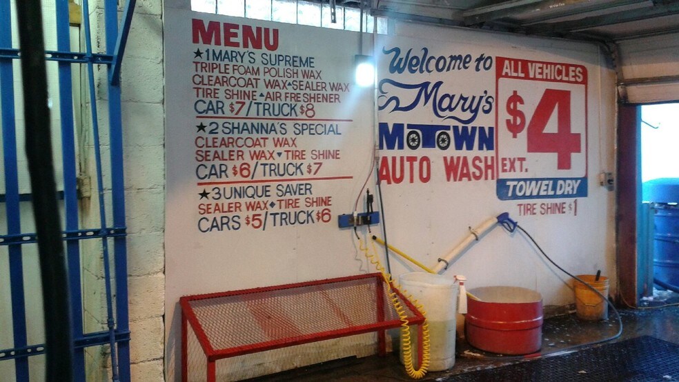 More Photos Of 8600 Fenkell St, Detroit Carwash For Sale