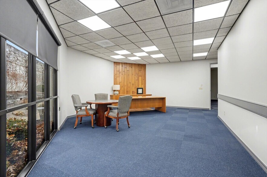 More Photos Of 3103 S Juniper Ave, Broken Arrow Office For Lease