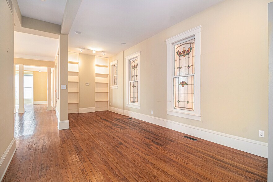 More Photos Of 318 S Thayer St, Ann Arbor Flex For Sale