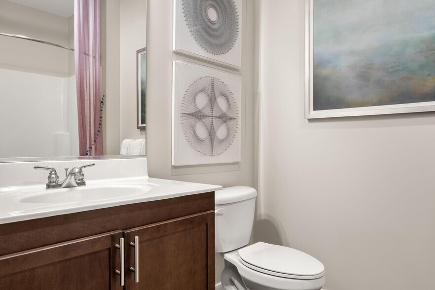 More Photos Of 14400 Palladium Dr, Midlothian Apartments For Sale