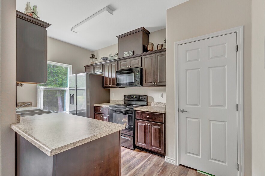 More Photos Of 24334 FM 2090 Rd, Splendora Office Residential For Sale