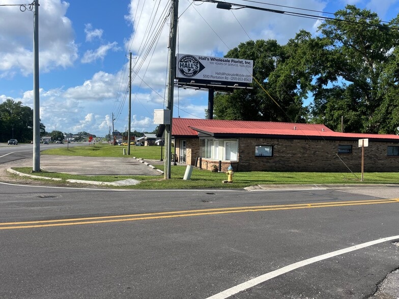 More Photos Of 5701 Us-90 Hwy, Theodore Freestanding For Sale