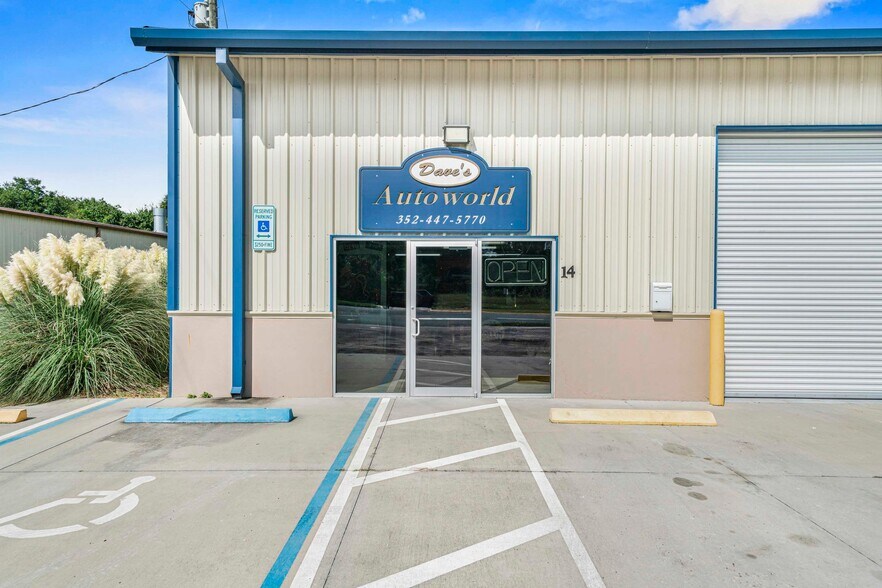 More Photos Of 14 Highway 19 N, Inglis Auto Repair For Sale