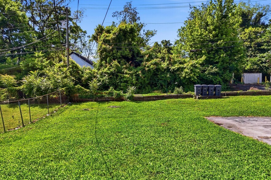 More Photos Of 3206 E Magnolia Ave, Knoxville Apartments For Sale