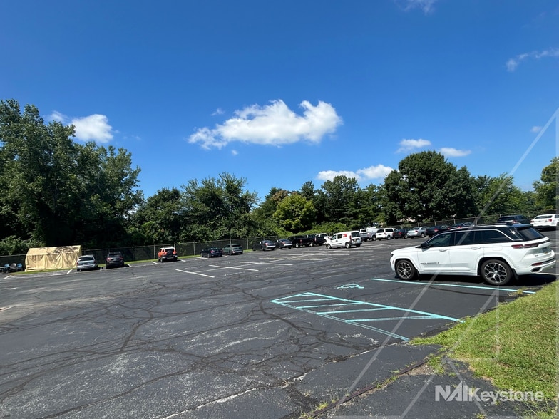 More Photos Of 475 Riverfront Dr, Reading Manufacturing For Lease