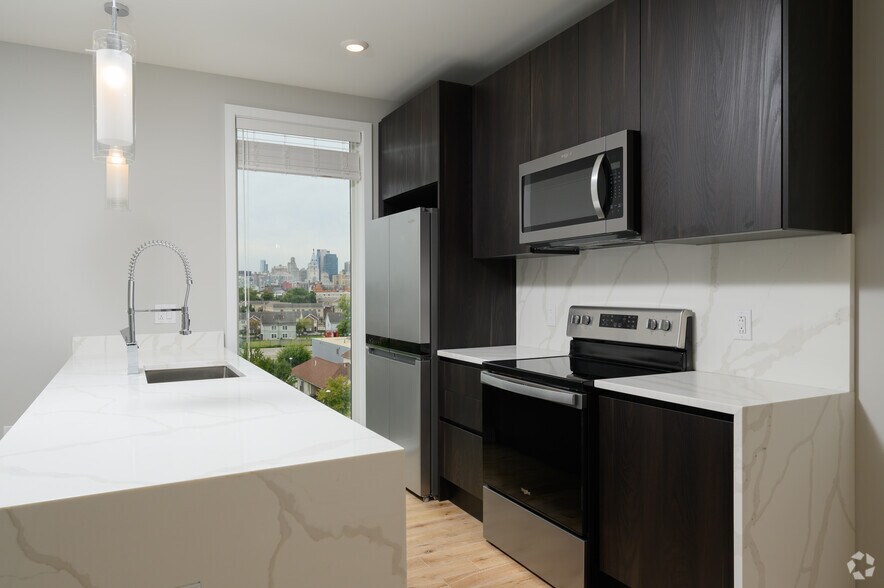 More Photos Of 1000-1038 W Girard Ave, Philadelphia Apartments For Lease