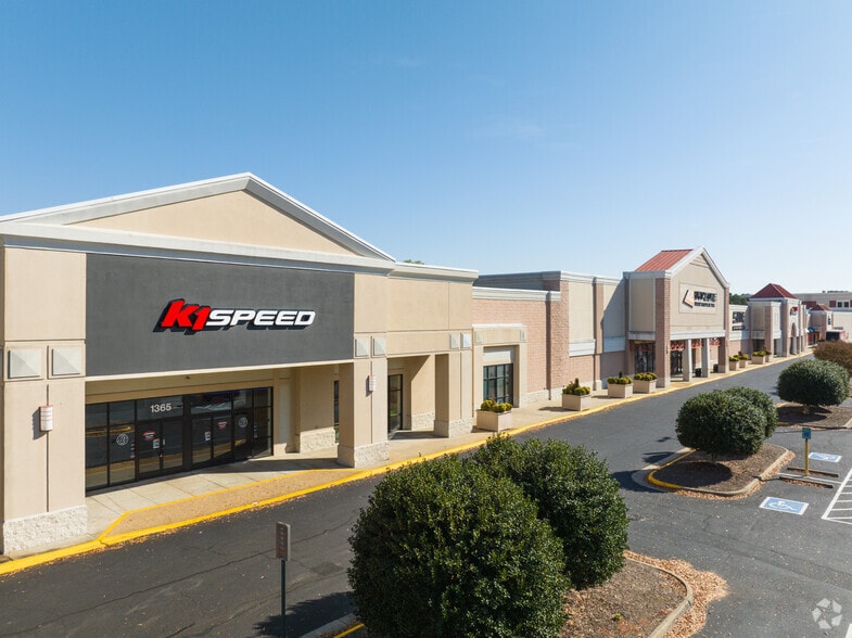 More Photos Of 1000 Carmia Way, Richmond Unknown For Lease