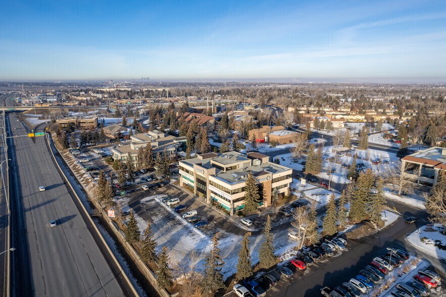 More Photos Of 290 Midpark Way SE, Calgary Medical For Lease