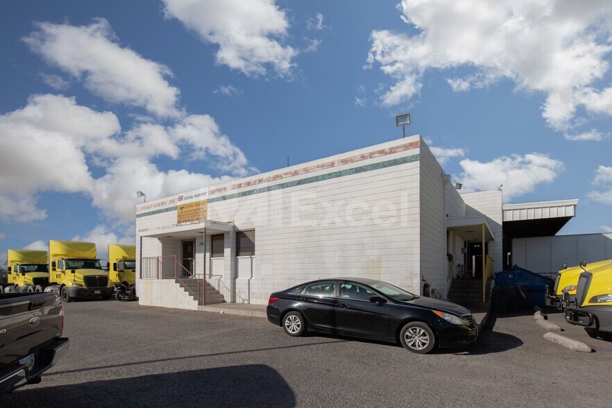 More Photos Of 3537 N Bruce St, North Las Vegas Truck Terminal For Sale