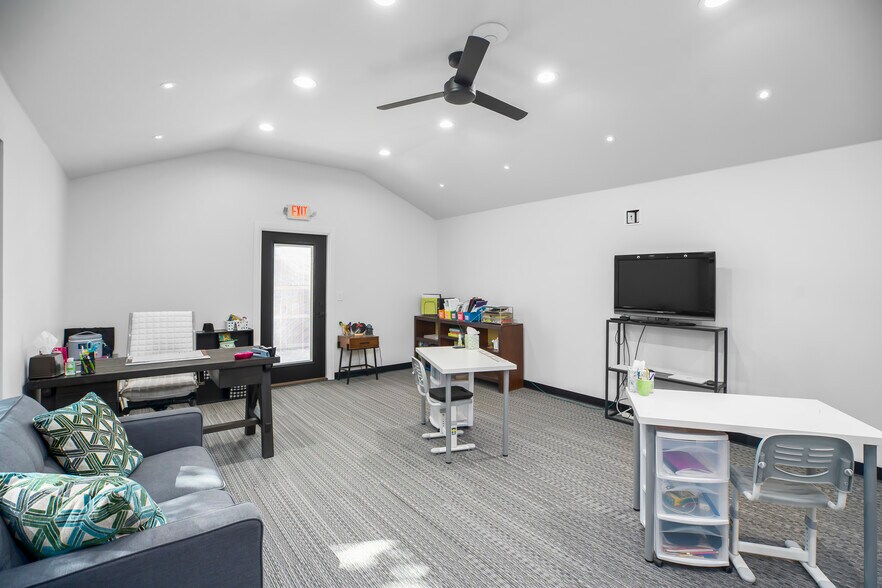 More Photos Of 2001 Tulane Dr, Lufkin Medical For Sale