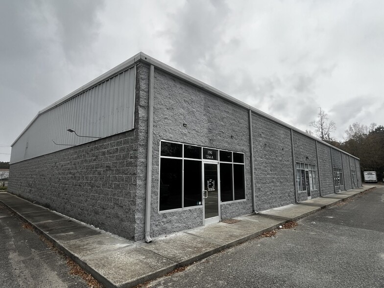 Primary Photo Of 3792 Ladson Rd, Ladson Light Distribution For Lease