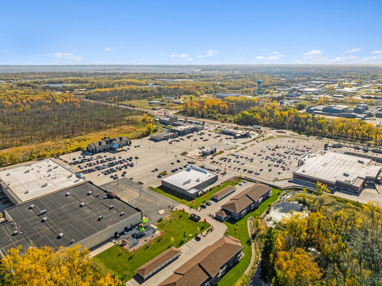 More Photos Of 2324 Lineville rd, Suamico General Retail For Sale