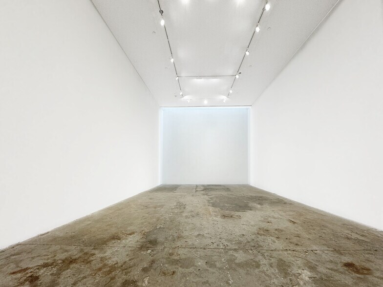 More Photos Of 30 Orchard St, New York Apartments For Lease