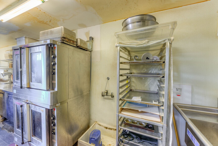 More Photos Of 2655 Broad Ave, Memphis Restaurant For Lease