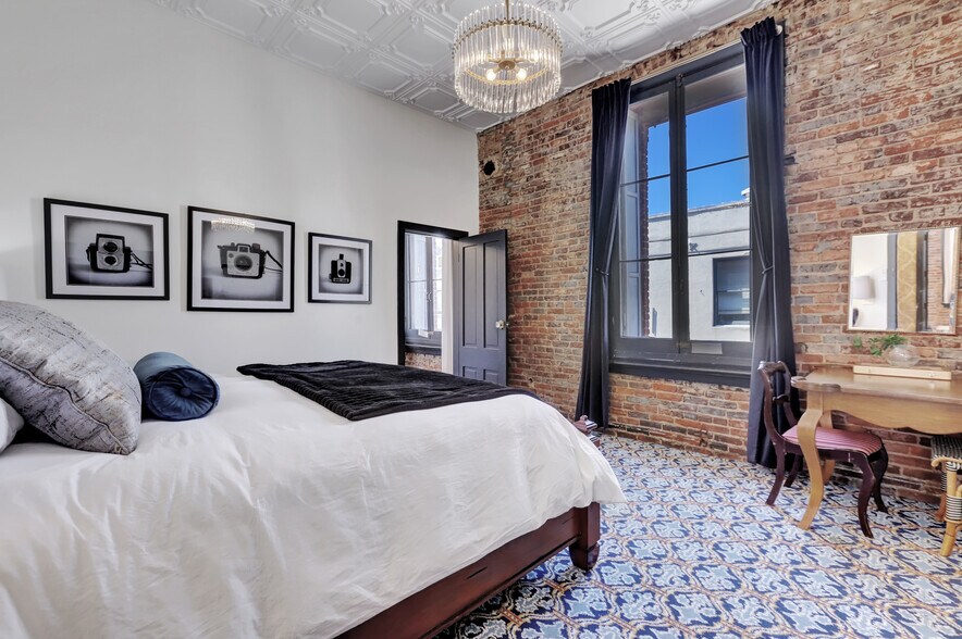 More Photos Of 233 Broad St, Nevada City Hotel For Sale