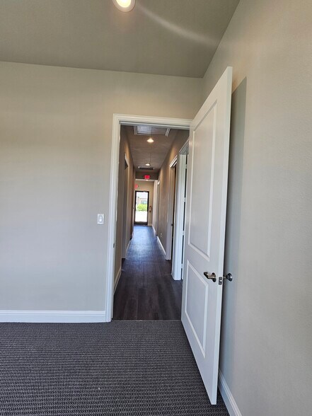 More Photos Of 2601 Little Elm Pky, Little Elm Office For Sale