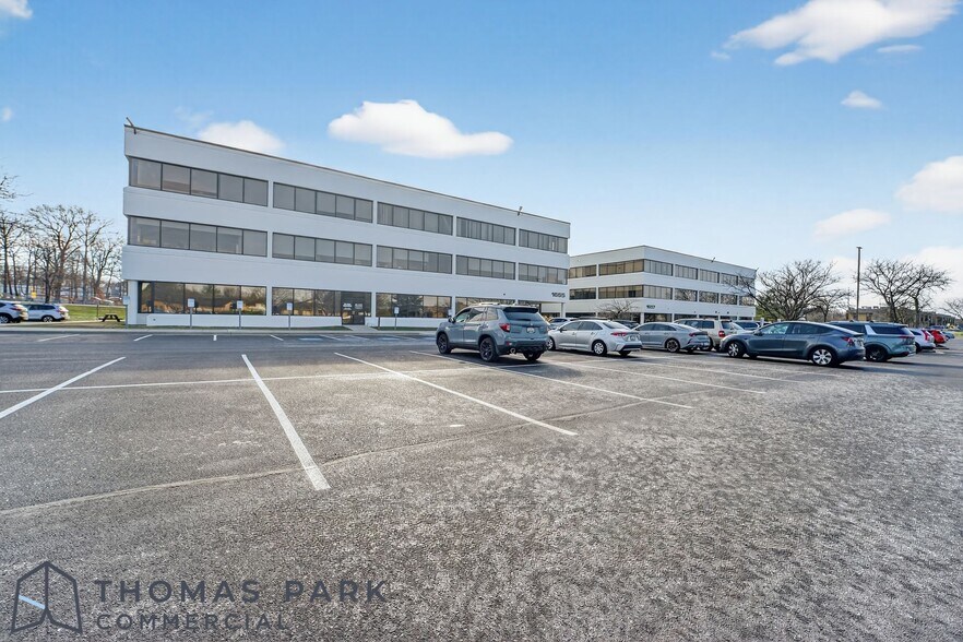 More Photos Of 1655 Crofton Blvd, Crofton Unknown For Lease