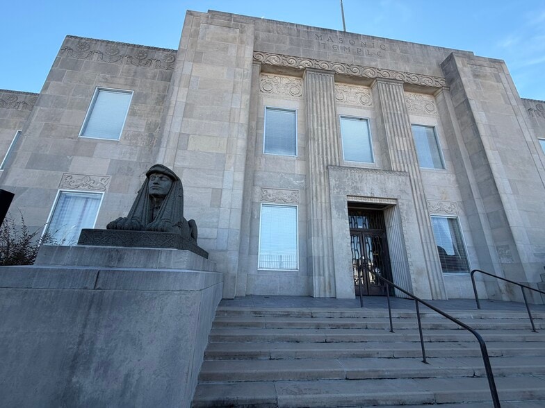 More Photos Of 200 N 11th St, Fort Smith Religious Facility For Sale