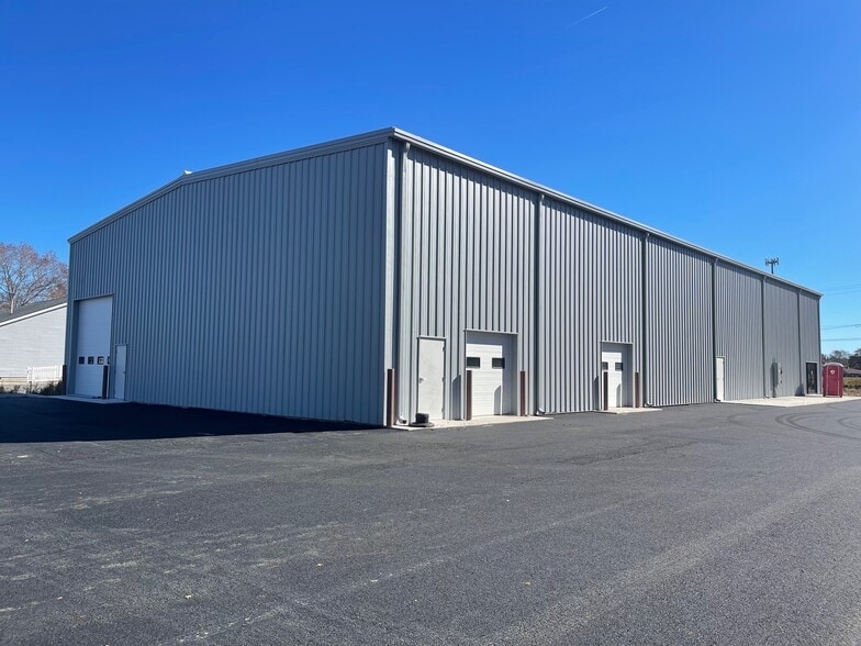 More Photos Of 28163 Nine Foot Rd, Dagsboro Showroom For Lease