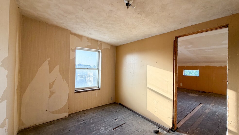 More Photos Of 24 E University Ave, Cincinnati Apartments For Sale
