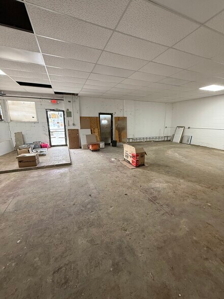 More Photos Of 860 E Long St, Columbus Freestanding For Lease