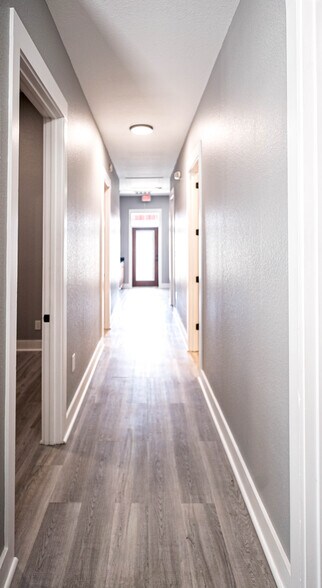 More Photos Of 1012 Airport Rd, Destin Office Residential For Sale