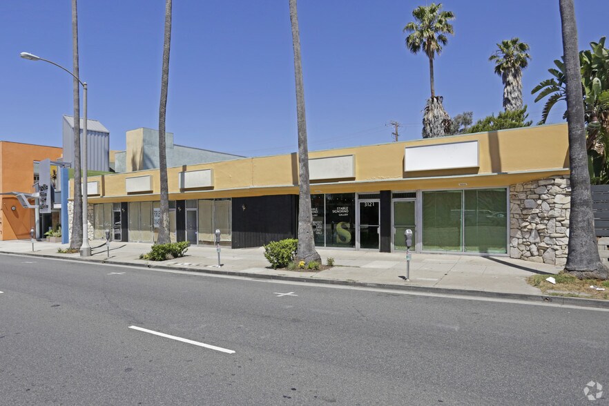 More Photos Of 3115-3125 Santa Monica Blvd, Santa Monica Storefront Retail Office For Sale