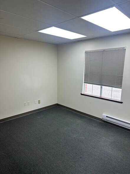 More Photos Of 188 Eagle Rock Ave, Roseland Office For Sale