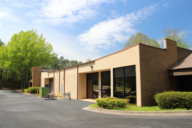 More Photos Of 3000 Business Park Dr, Norcross Light Manufacturing For Lease
