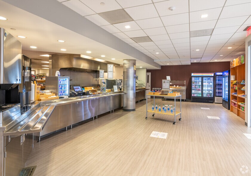 More Photos Of 20 Cabot Rd, Medford Office For Lease