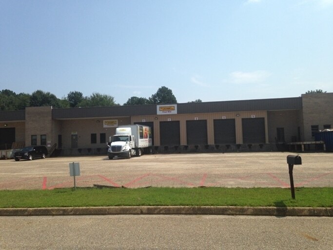 More Photos Of 1768 Industrial Rd, Dothan Warehouse For Sale