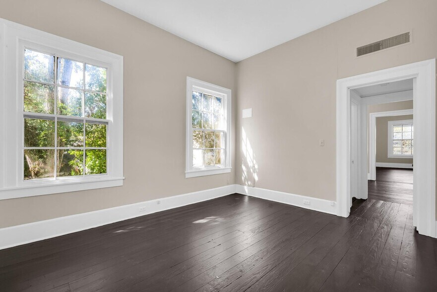 More Photos Of 1024 3rd Ave N, Columbus Apartments For Sale