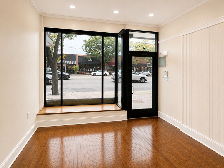 More Photos Of 452 Main St, Longmont General Retail For Lease